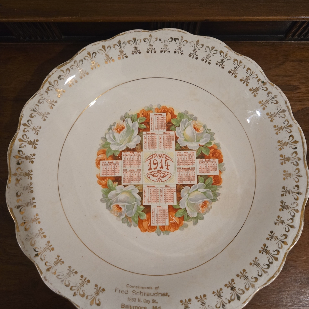 Vintage Floral 1914 Decorative Serving Plate - White and Gold